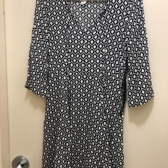 Clothes - Picture 3 of 16